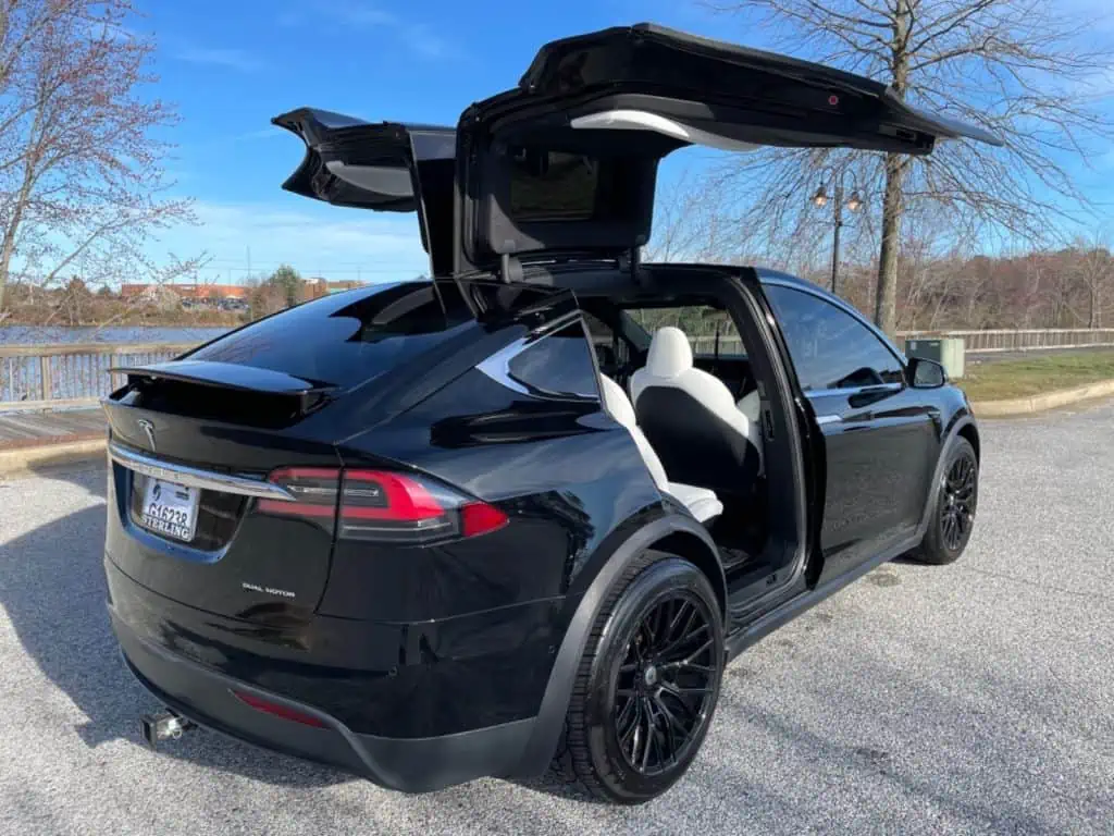 Tesla Black 4