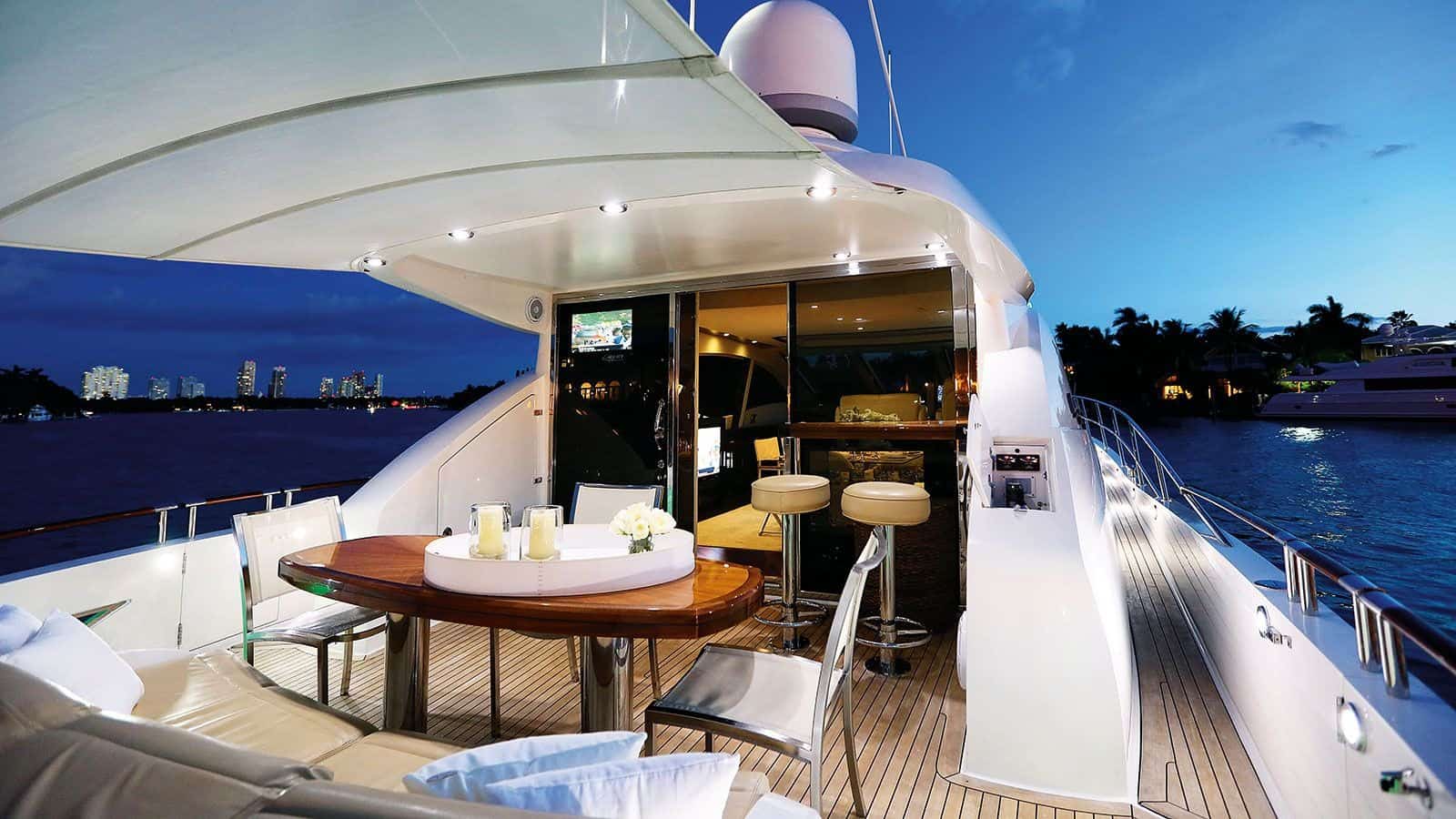 Yacht 4