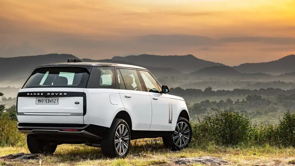 New Land Rover 3