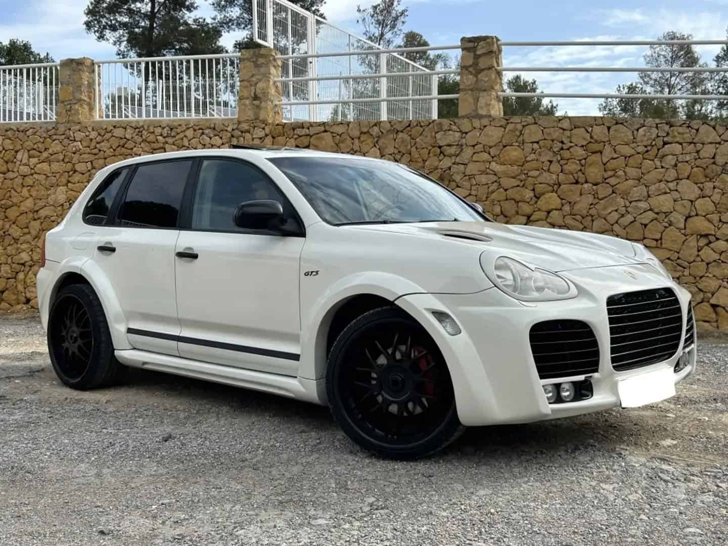 PORSCHE CAYENNE