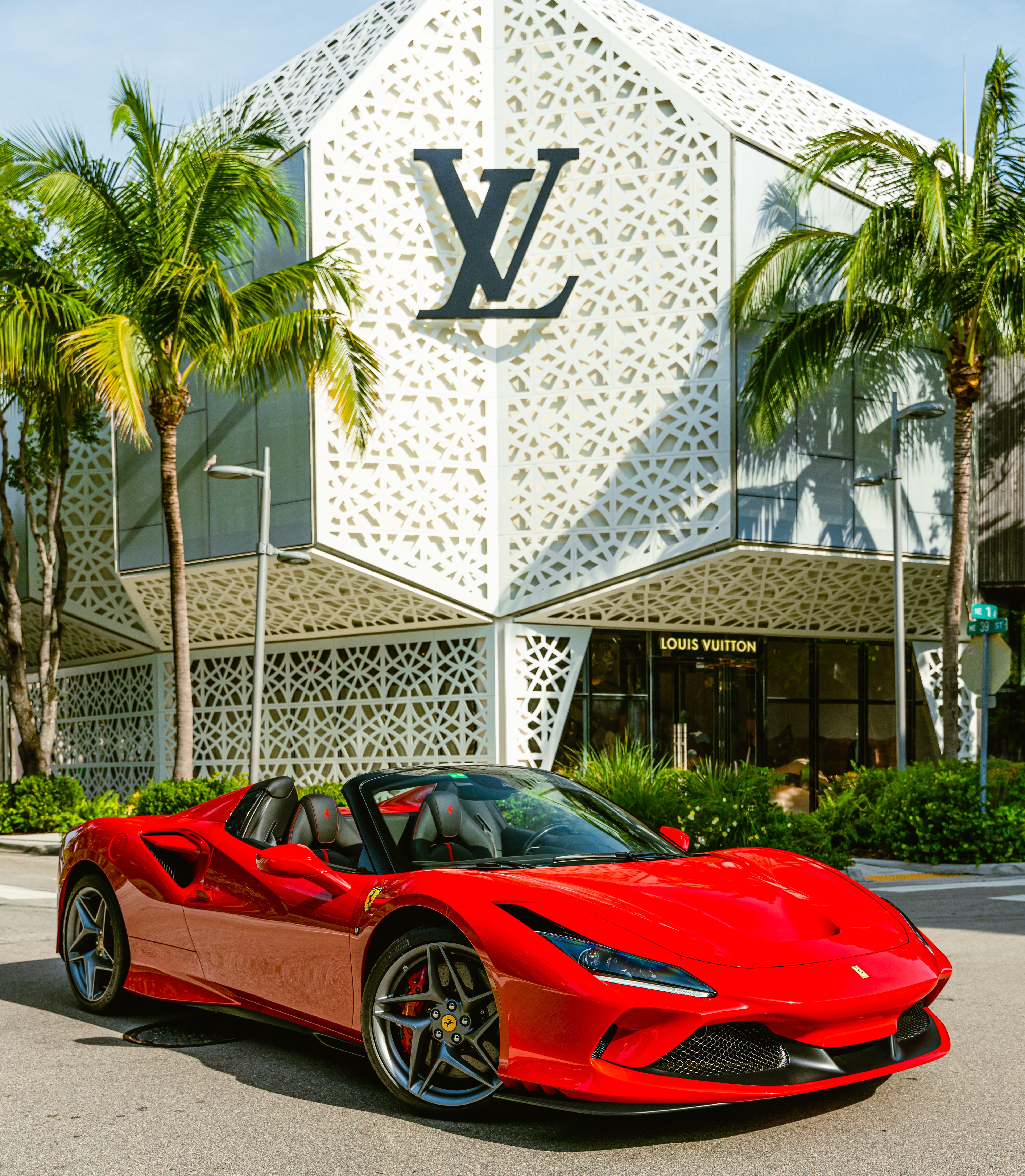 Ferrari F8 Spider LV Miami E1732215456564