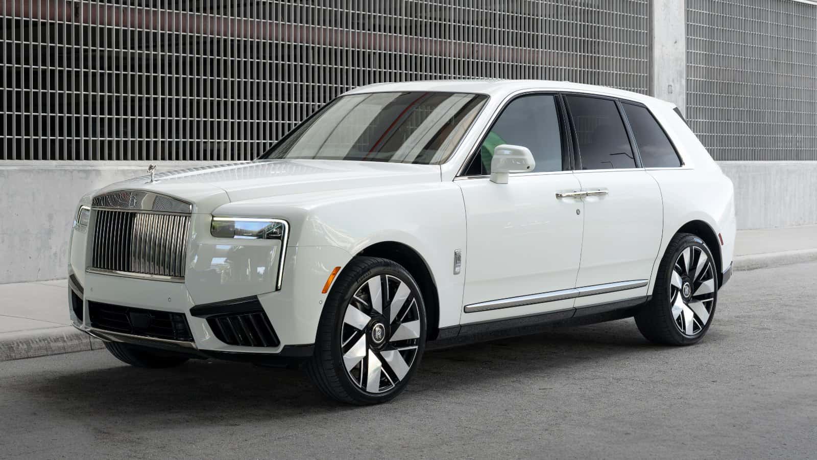 Rolls Royce Cullinan Series II