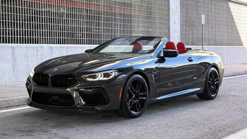 2022 BMW M8 Competition Convertable Front Rb8stbc7hofh3k2g6ye3takbo12u6qr499buxpq03k