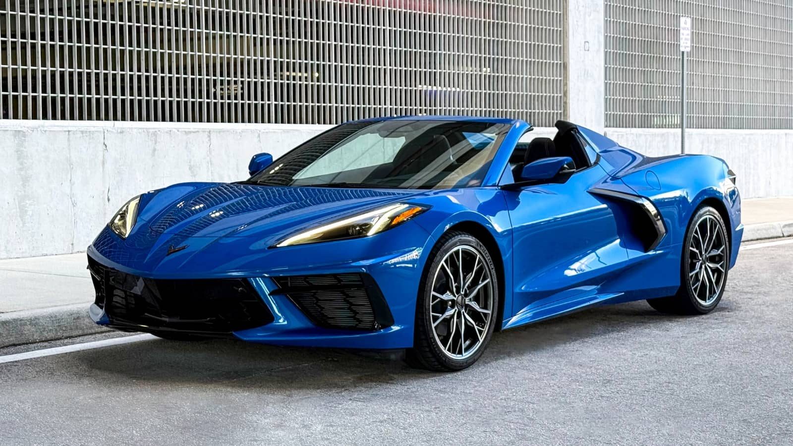 Corvette CORVETTE C8 2025 Blue Front Rb8stbc7hofh3k2g6ye3takbo12u6qr499buxpq03k