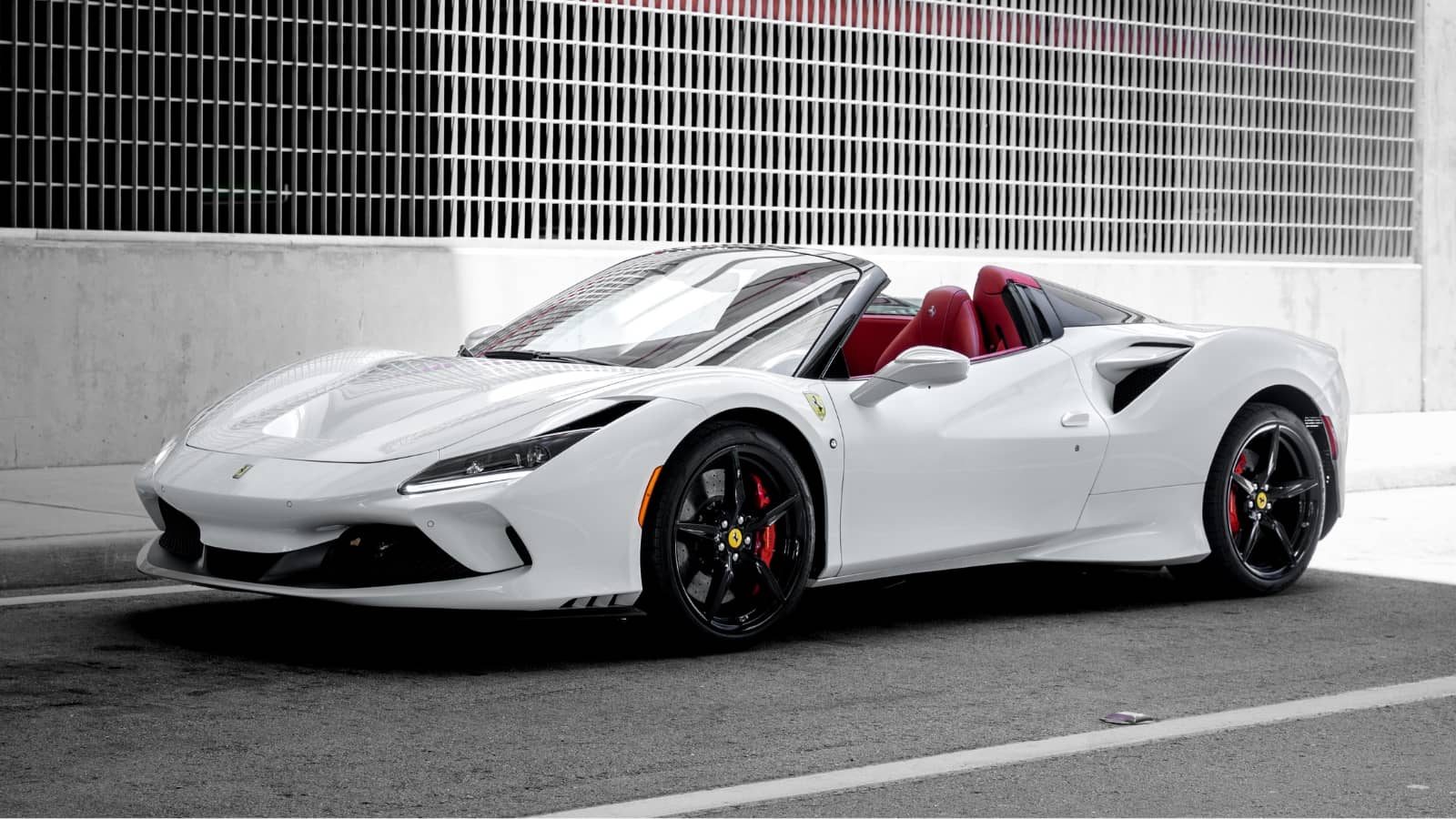 Ferrari F8 Spider White Front Rb8stca1oigrf6131gsqdsbs9ey7efuuldzcezolxc